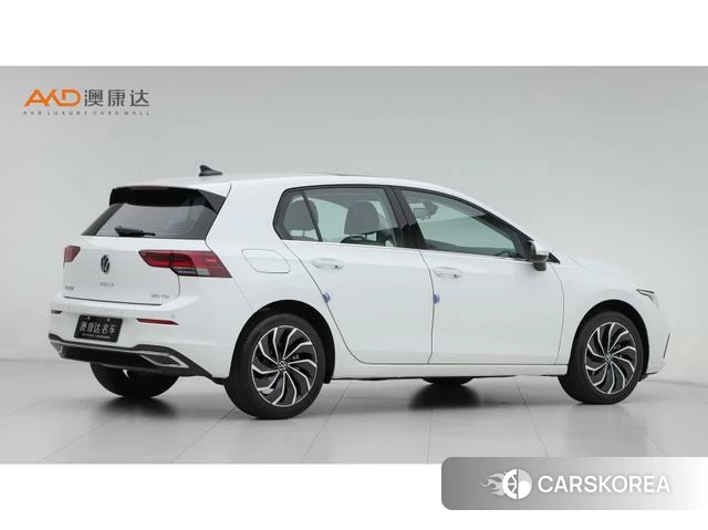 Volkswagen Golf 2024 Белый из Китая, фото 4