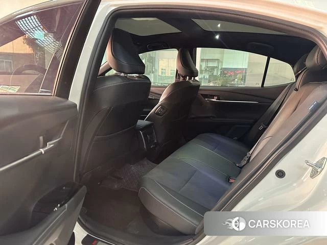 Toyota Camry id 4210457 из Китая 15