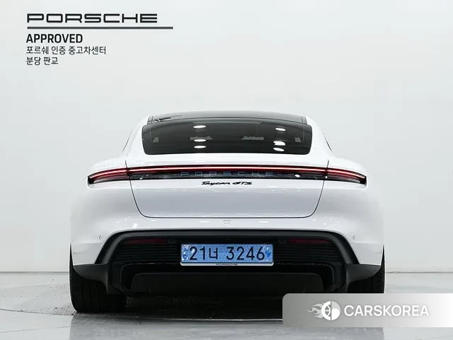 Porsche Taycan id 3751421 из Кореи 13