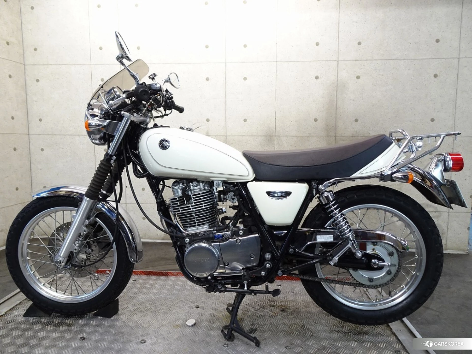 Yamaha SR 400 2014 из Японии, фото 3