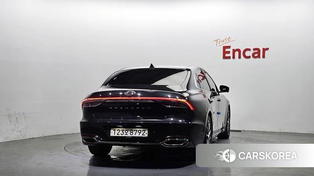 Hyundai The New Grandeur IG id 4625703 из Кореи 28