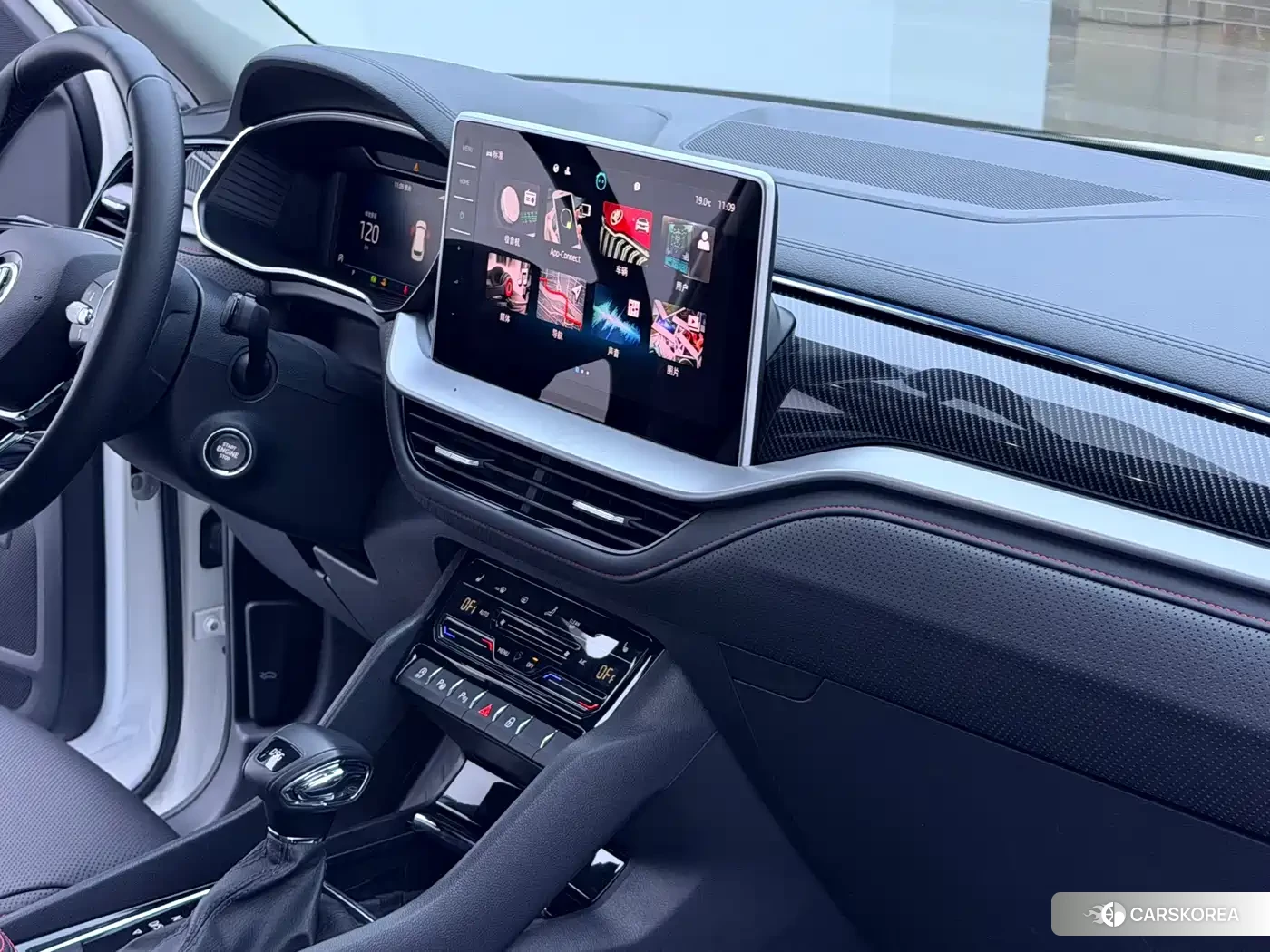 Skoda Kodiaq 2023 Белый из Китая, фото 4