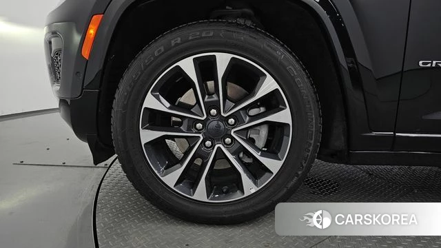 Jeep Grand Cherokee (WL) id 4401435 из Кореи 29