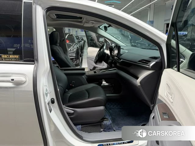 Toyota Saina id 4276282 из Китая 15