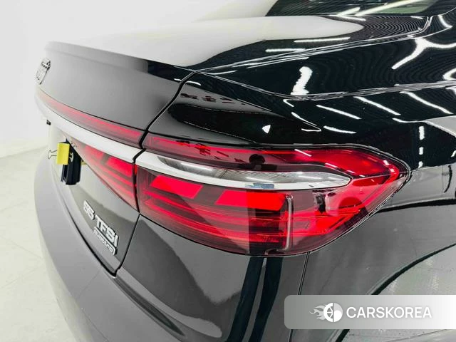 Audi A8 id 4273612 из Китая 27