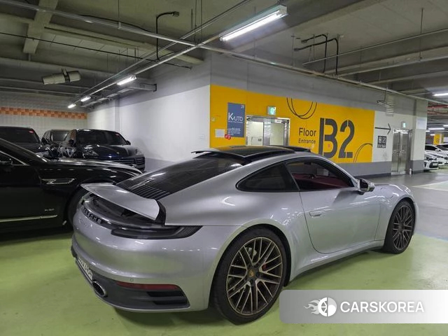 Porsche 911(992) id 4518856 из Кореи 11