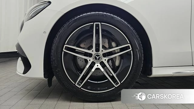 Mercedes-Benz E-Class W214 id 4607396 из Кореи 25