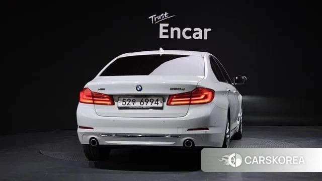 BMW 5 Series (G30) id 3396947 из Кореи 14