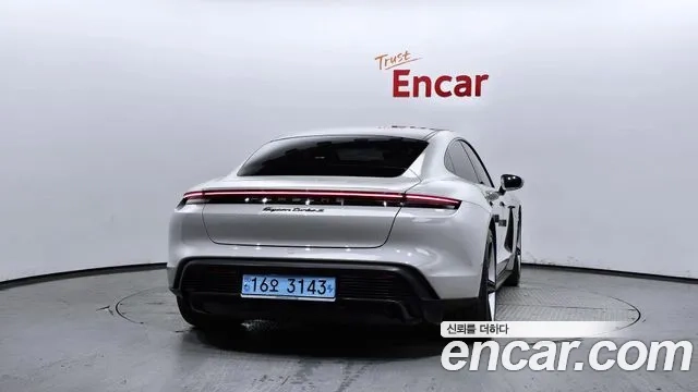 Porsche Taycan id 2954992 из Кореи 14