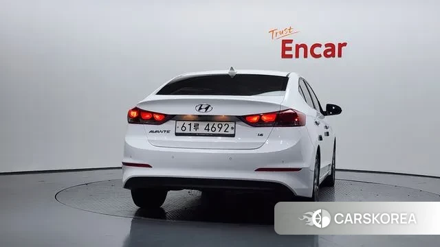 Hyundai Avante AD id 3574134 из Кореи 14