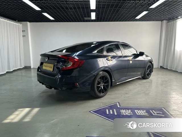 Honda Civic id 4253933 из Китая 14
