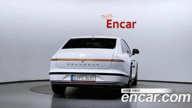 Hyundai Grandeur Hybrid (GN7) id 2500339 из Кореи 14