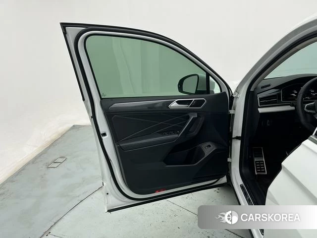 Volkswagen Tiguan L id 4259027 из Китая 22