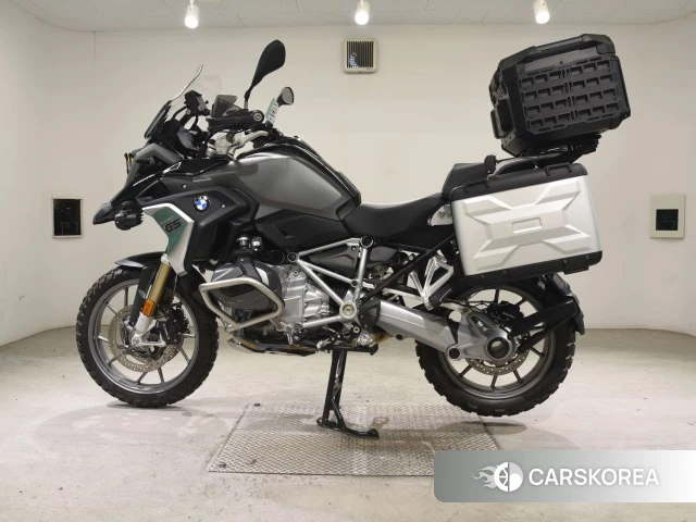 Проданный BMW R1250GS 2019 из Японии