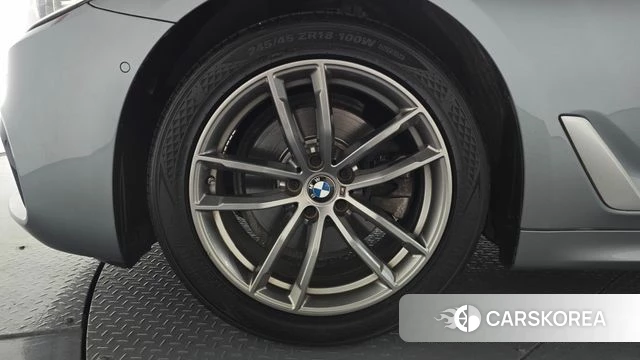 BMW 5 Series (G30) id 4225742 из Кореи 28