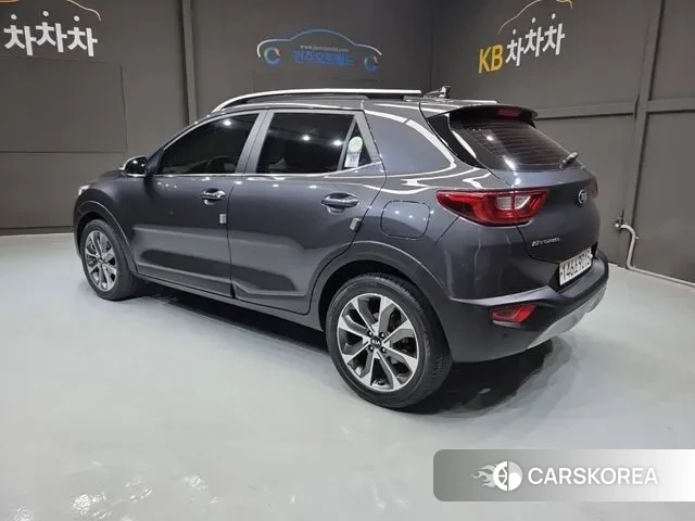 Kia Stonic id 3509235 из Кореи 14