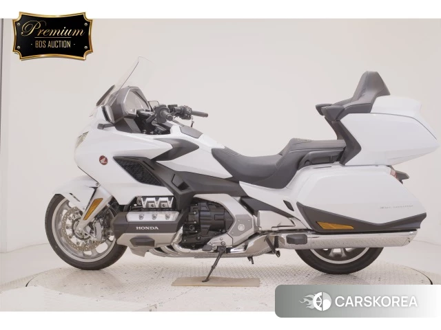Проданный Honda GL1800 TOUR DCT 2026 из Японии, фото 3