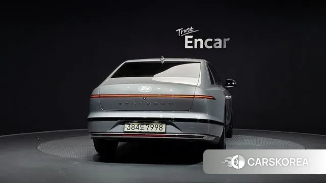 Hyundai Grandeur (GN7) id 3042909 из Кореи 14