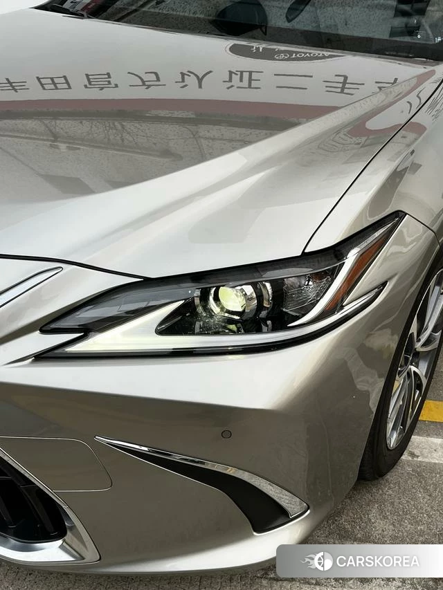 Lexus ES id 4279402 из Китая 23