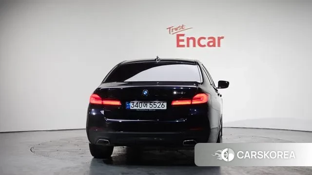 BMW 5 Series (G30) id 3610667 из Кореи 14