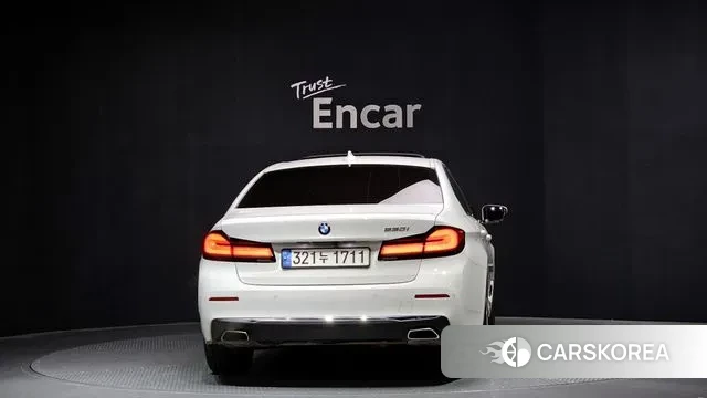 BMW 5 Series (G30) id 3407286 из Кореи 14