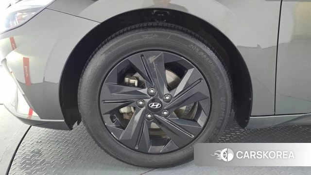 Hyundai Avante (CN7) id 3833790 из Кореи 14