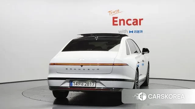 Hyundai Grandeur (GN7) id 3365713 из Кореи 14