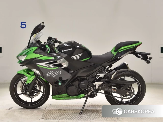Kawasaki NINJA 400 2024 из Японии