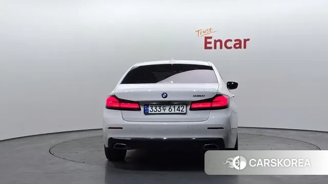 BMW 5 Series (G30) id 3722764 из Кореи 14