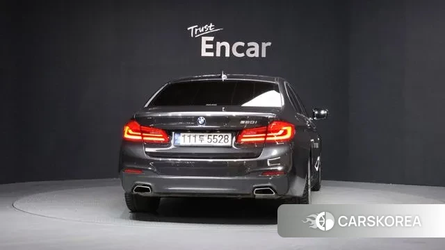 BMW 5 Series (G30) id 3708563 из Кореи 14