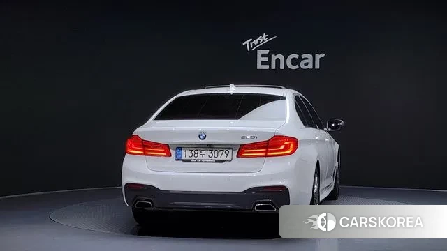 BMW 5 Series (G30) id 3489092 из Кореи 14