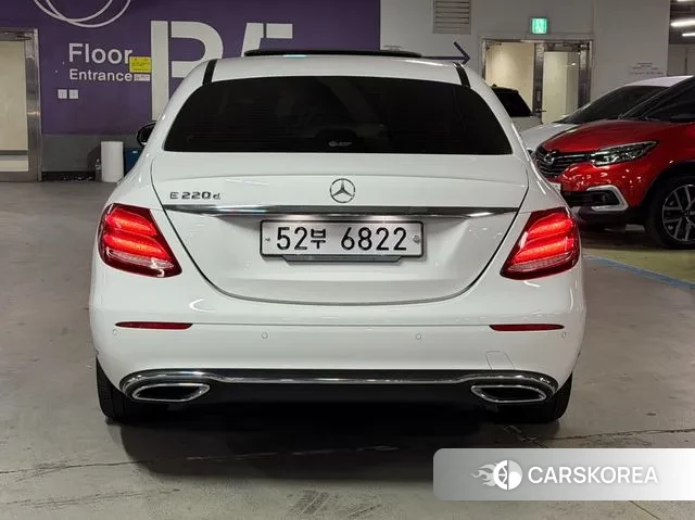 Mercedes-Benz E-Class W213 id 3732871 из Кореи 14