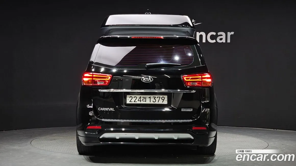 Kia The New Carnival id 2089867 из Кореи 14