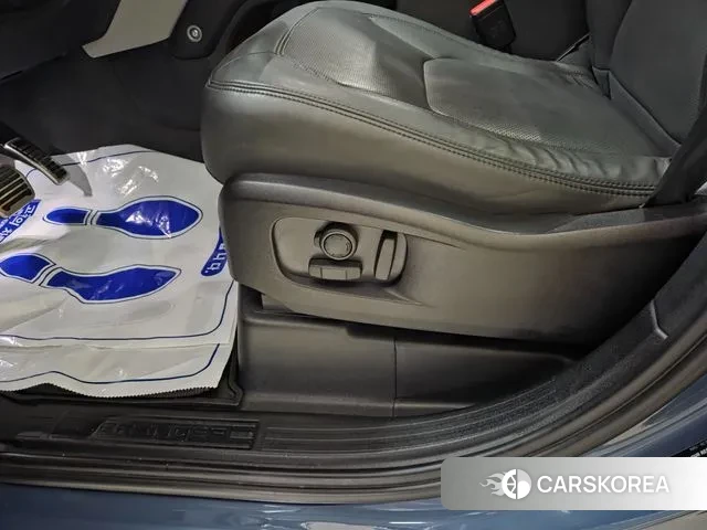 Land Rover Defender (L663) id 3674982 из Кореи 14