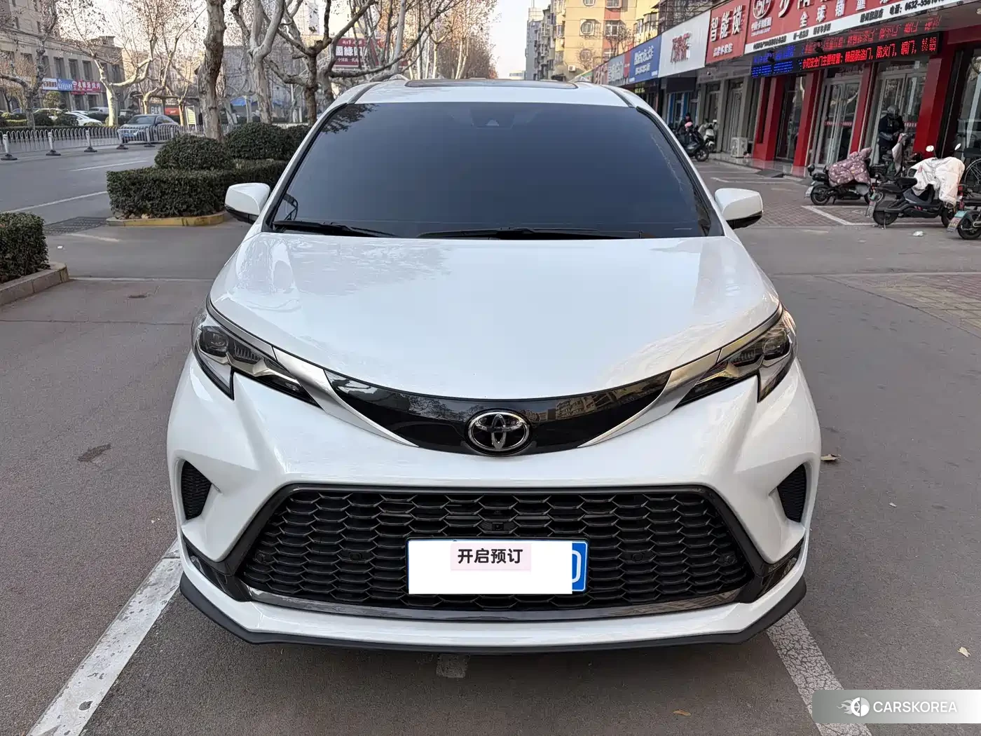 Toyota Granvia 2025 Белый из Китая, фото 4