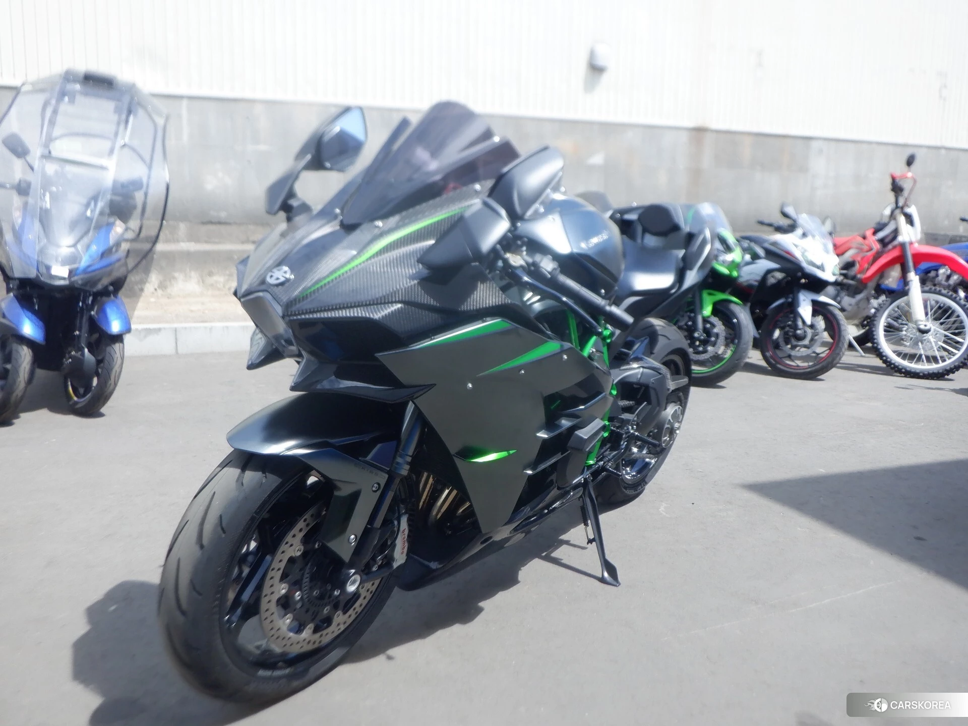 Проданный Kawasaki NINJA H2 CARBON 2021 из Японии, фото 3