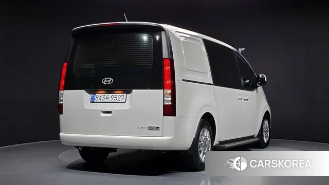 Hyundai Staria id 3231013 из Кореи 14