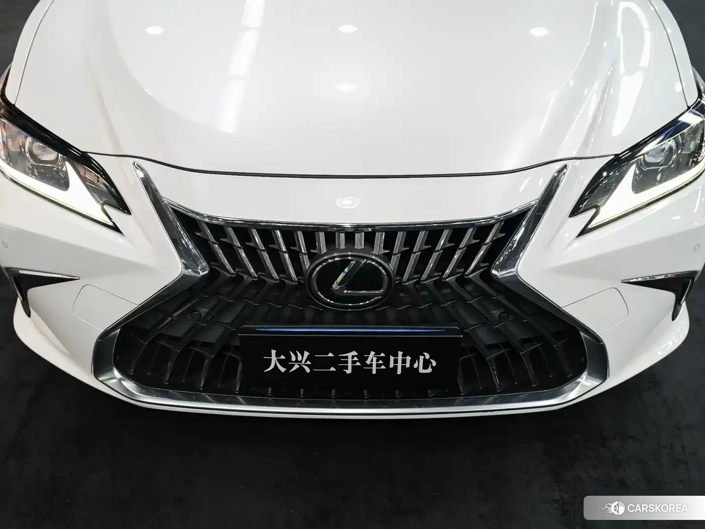 Lexus ES id 4539106 из Китая 23