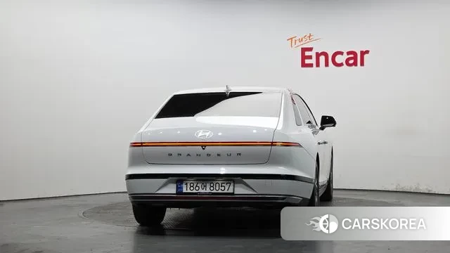 Hyundai Grandeur (GN7) id 3452543 из Кореи 14