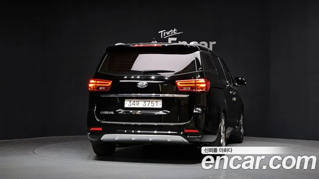 Kia The New Carnival id 2430257 из Кореи 14