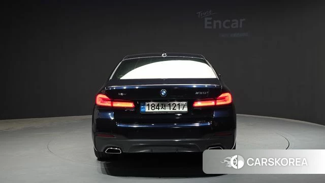 BMW 5 Series (G30) id 4323377 из Кореи 26