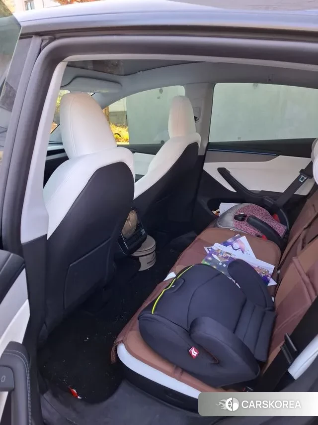 Tesla Model Y 2025 Серый из Кореи, фото 4