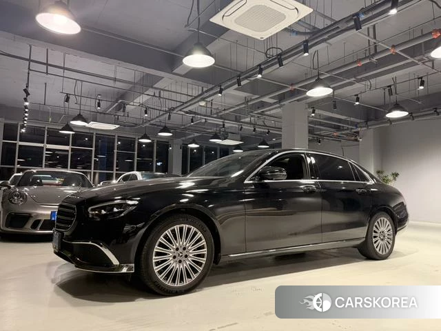Mercedes-Benz E-class 2023 Черный из Китая, фото 4