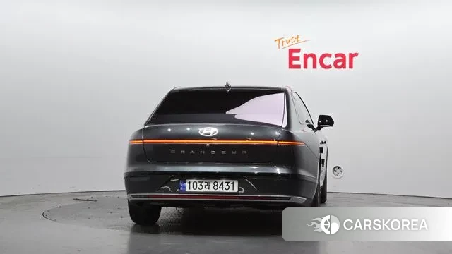 Hyundai Grandeur (GN7) id 3764175 из Кореи 14