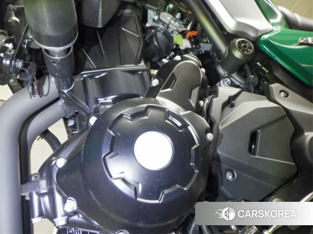 Engine photo