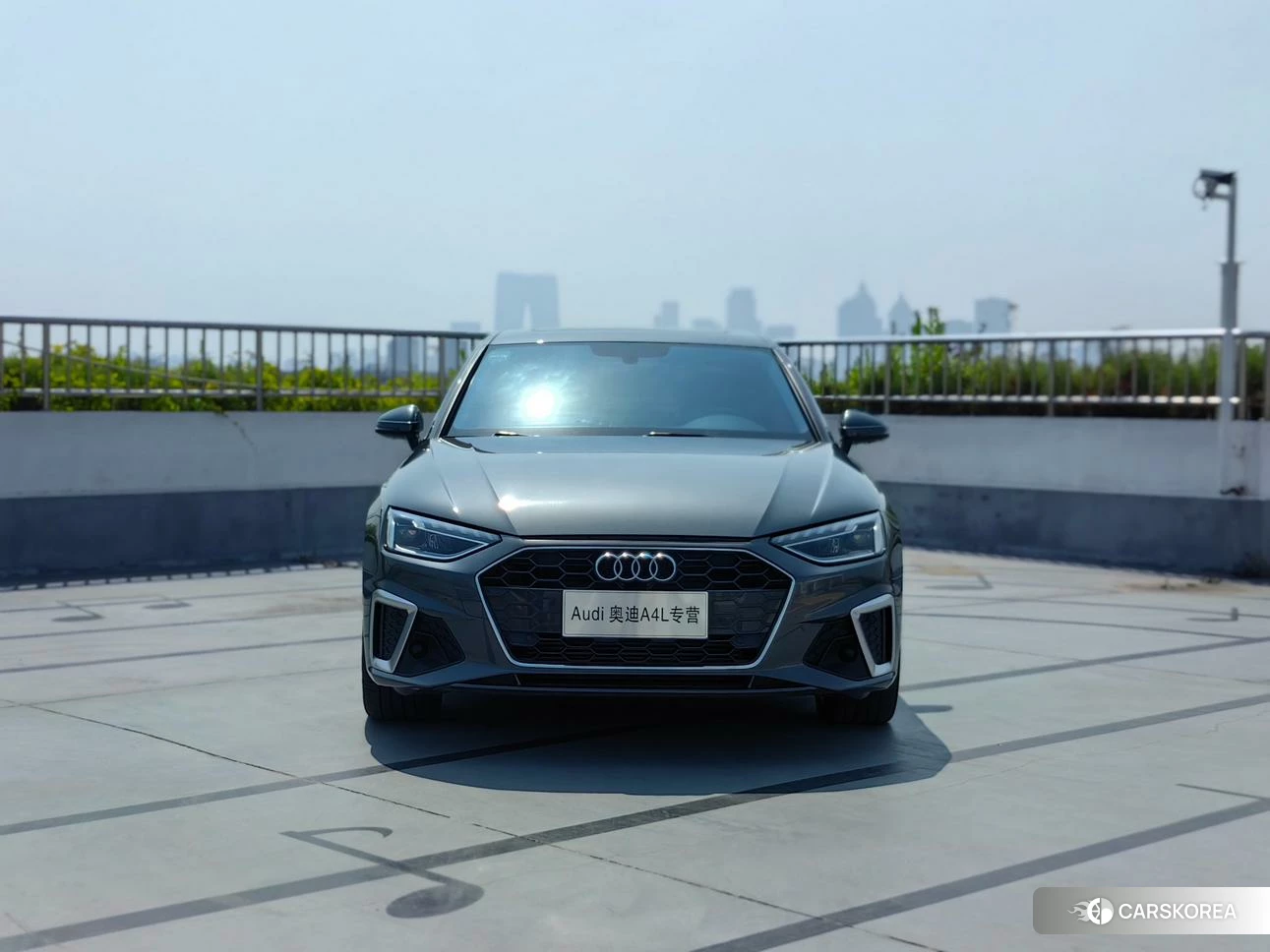Audi A4L 2020 Темно-серый из Китая, фото 4