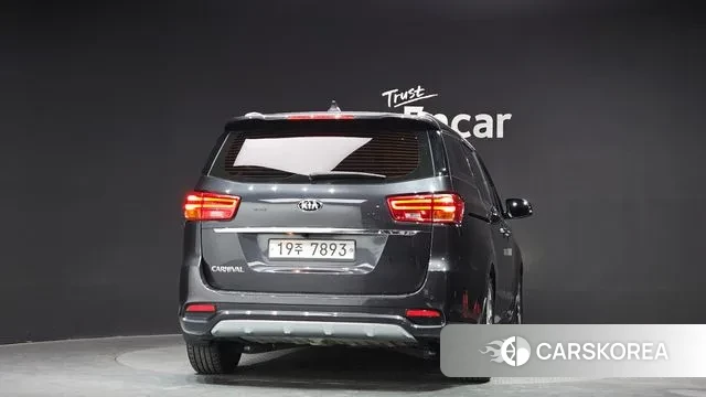 Kia The New Carnival id 3703764 из Кореи 14