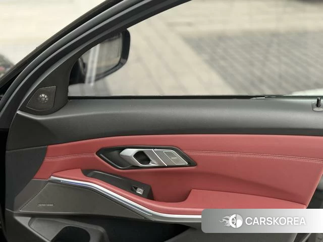 BMW 3 series id 4259149 из Китая 10