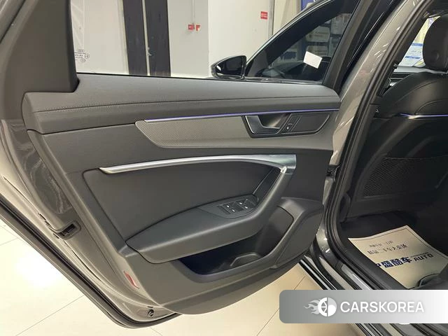 Audi A6L id 4399662 из Китая 20