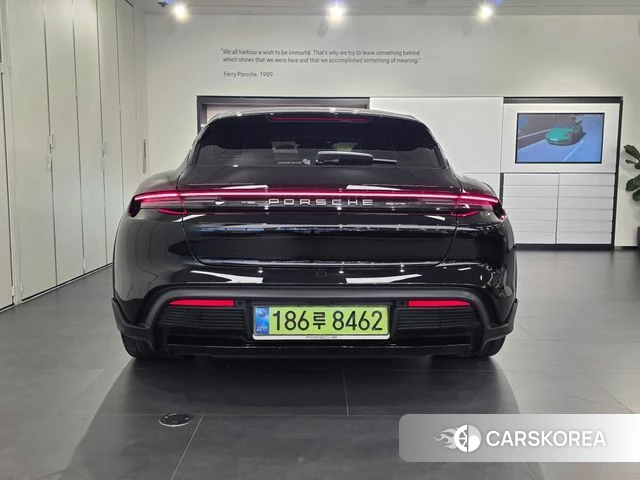 Porsche Taycan id 4589749 из Кореи 14